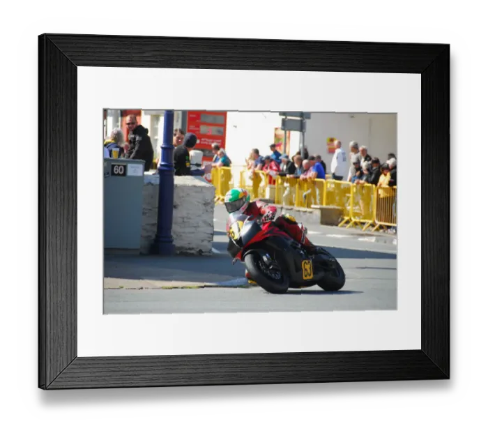 Framed Print : Iain Hill (Honda) 2018 Senior Manx Grand Prix Framed Print : Iain Hill (Honda) 2018 Senior Manx Grand Prix