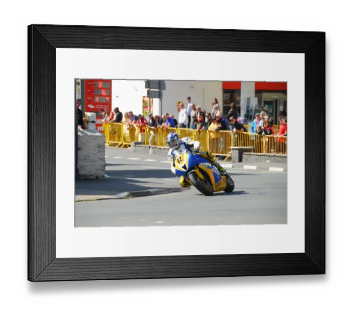Framed Print : Andy Lovett (Honda) 2018 Senior Manx Grand Prix Framed Print : Andy Lovett (Honda) 2018 Senior Manx Grand Prix