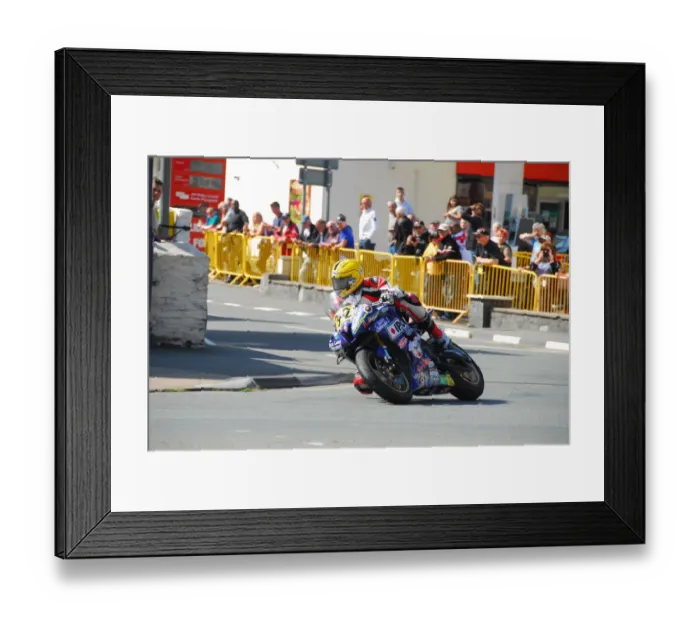 Framed Print : Miroslav Sloboda (Yamaha) 2018 Senior Manx Grand Prix Framed Print : Miroslav Sloboda (Yamaha) 2018 Senior Manx Grand Prix