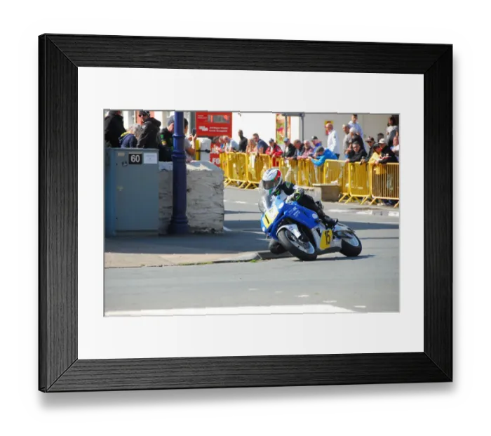 Framed Print : Stuart Hall (Honda) 2018 Senior Manx Grand Prix Framed Print : Stuart Hall (Honda) 2018 Senior Manx Grand Prix