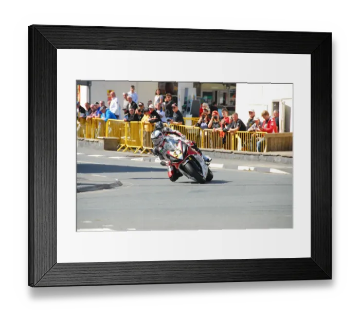 Framed Print : Daniel Ingham (Suzuki) 2018 Senior Manx Grand Prix Framed Print : Daniel Ingham (Suzuki) 2018 Senior Manx Grand Prix