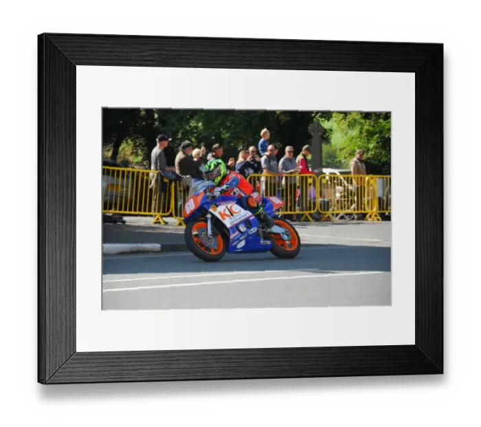 Framed Print : Steve Moody (Honda) 2018 Lightweight Manx Grand Prix Framed Print : Steve Moody (Honda) 2018 Lightweight Manx Grand Prix