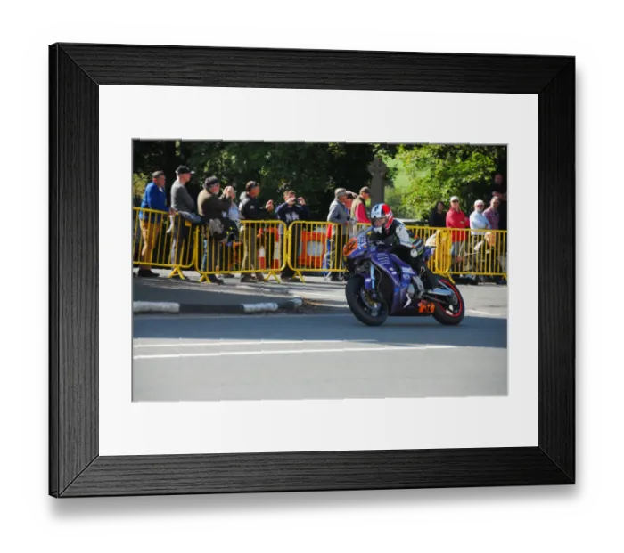 Framed Print : Ali Foster (Kawasaki) 2018 Lightweight Manx Grand Prix Framed Print : Ali Foster (Kawasaki) 2018 Lightweight Manx Grand Prix