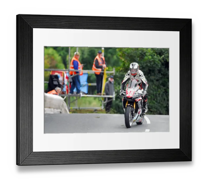 Framed Print : Veronika Hankocyova (Kawasaki) 2018 Newcomers Manx Grand Prix Framed Print : Veronika Hankocyova (Kawasaki) 2018 Newcomers Manx Grand Prix