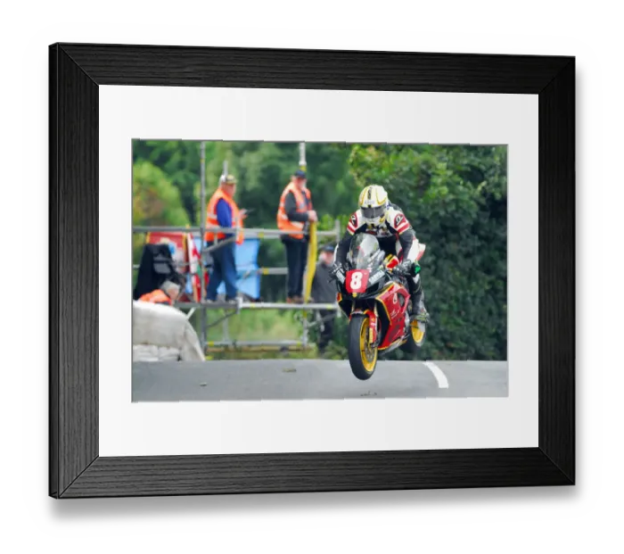 Framed Print : Andrew McAllister (Kawasaki) 2018 Newcomers Manx Grand Prix Framed Print : Andrew McAllister (Kawasaki) 2018 Newcomers Manx Grand Prix