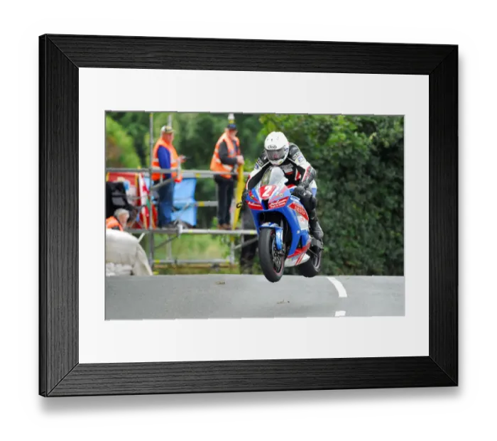 Framed Print : Lloyd Collins (Honda) 2018 Newcomers Manx Grand Prix Framed Print : Lloyd Collins (Honda) 2018 Newcomers Manx Grand Prix