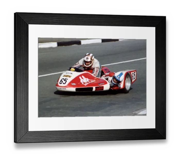 Framed Print : Martinel Franco & Mariono Sanna (Yamaha) 1981 Sidecar TT Framed Print : Martinel Franco & Mariono Sanna (Yamaha) 1981 Sidecar TT