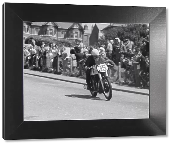 Johnny Lockett (Norton) 1950 Junior TT