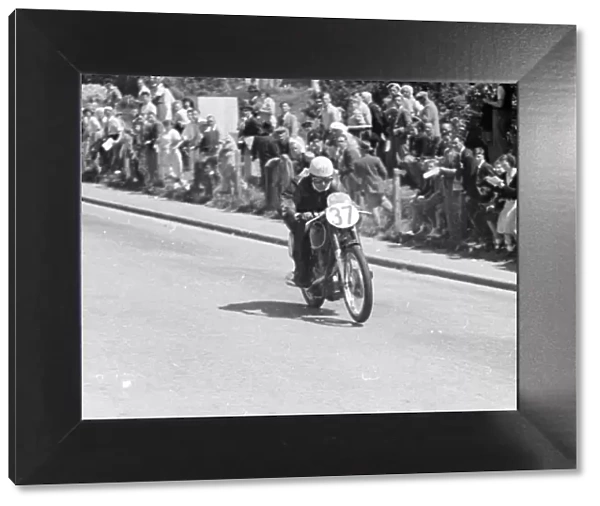 Ted Frend (AJS) 1950 Junior TT