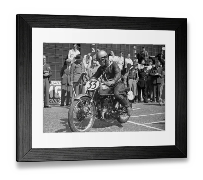 Framed Print : Reg Slinn (BSA) 1948 Junior Clubman TT Framed Print : Reg Slinn (BSA) 1948 Junior Clubman TT