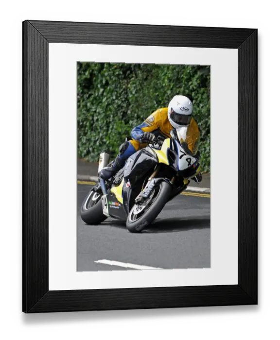 Framed Print : Alan Connor (Suzuki) 2014 Senior TT Framed Print : Alan Connor (Suzuki) 2014 Senior TT