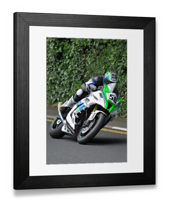 Framed Print : Michael Sweeney (Kawasaki) 2014 Senior TT Framed Print : Michael Sweeney (Kawasaki) 2014 Senior TT