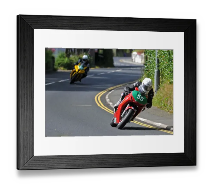 Framed Print : Dominic Herbertson (Suzuki) 2014 Lightweight TT Framed Print : Dominic Herbertson (Suzuki) 2014 Lightweight TT