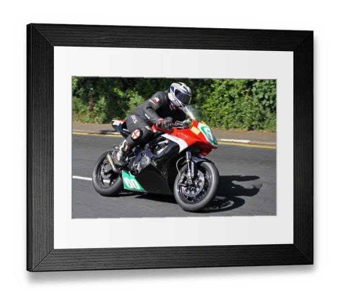 Framed Print : Wayne Axon (Kawasaki) 2014 Lightweight TT Framed Print : Wayne Axon (Kawasaki) 2014 Lightweight TT