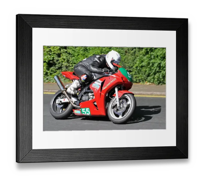 Framed Print : Dominic Herbertson (Suzuki) 2014 Lightweight TT Framed Print : Dominic Herbertson (Suzuki) 2014 Lightweight TT