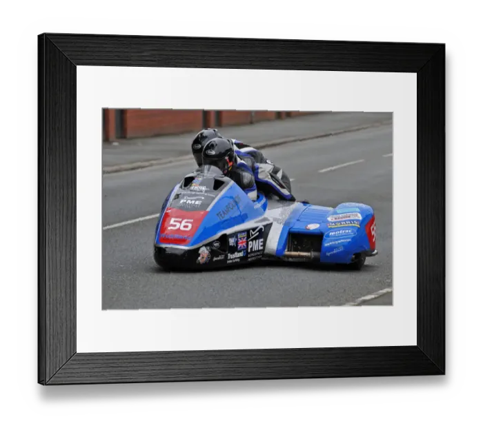 Framed Print : Alan Founds & Tom Peters (LCR Suzuki) 2014 Sidecar TT Framed Print : Alan Founds & Tom Peters (LCR Suzuki) 2014 Sidecar TT
