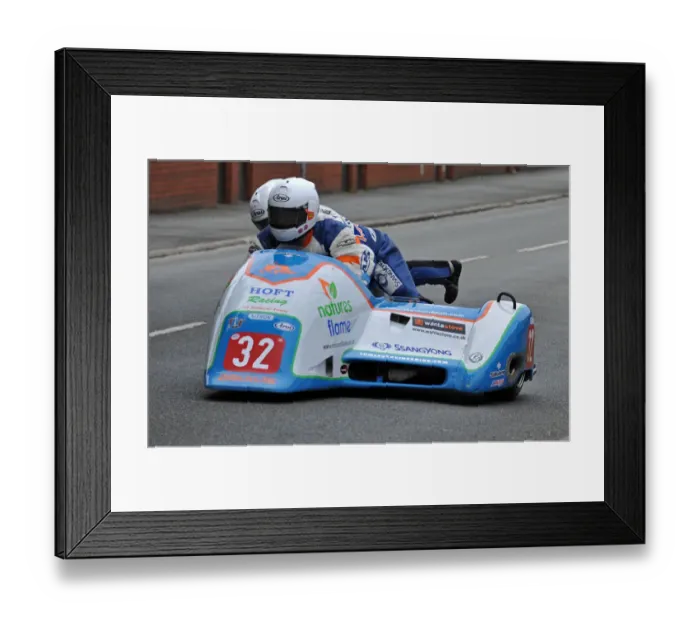 Framed Print : Andy King & Ben Hughes (Ireson Honda) 2014 Sidecar TT Framed Print : Andy King & Ben Hughes (Ireson Honda) 2014 Sidecar TT
