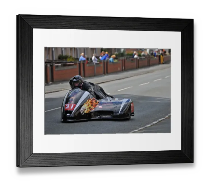 Framed Print : Brian Kelly & Jason O Connor (MR Equipe Yamaha) 2014 Sidecar TT Framed Print : Brian Kelly & Jason O Connor (MR Equipe Yamaha) 2014 Sidecar TT
