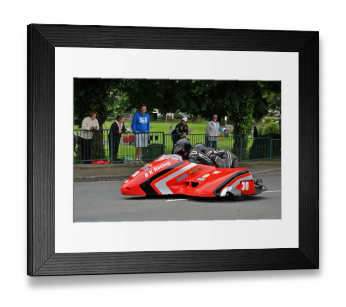 Framed Print : Howard Baker & Mike Killingsworth (Shelbourne Honda) 2014 Sidecar TT Framed Print : Howard Baker & Mike Killingsworth (Shelbourne Honda) 2014 Sidecar TT
