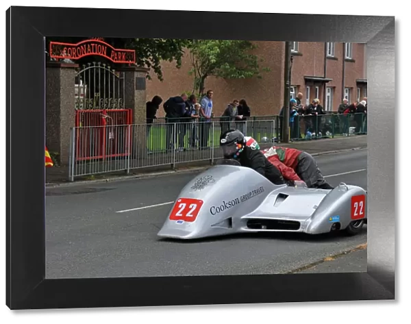 Mike Cookson & Alun Thomas (Honda Ireson) 2014 Sidecar TT