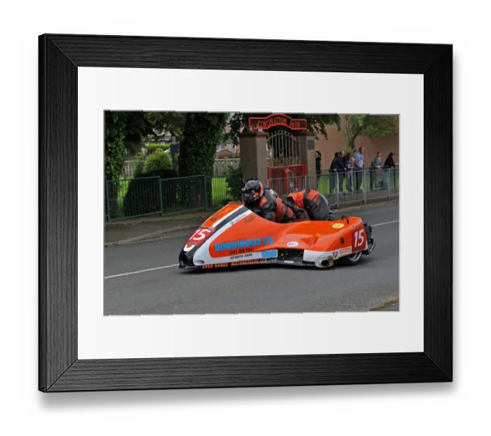 Framed Print : Roy Hanks & Kevin Banks (Molyneux Rose TB) 2014 Sidecar TT Framed Print : Roy Hanks & Kevin Banks (Molyneux Rose TB) 2014 Sidecar TT