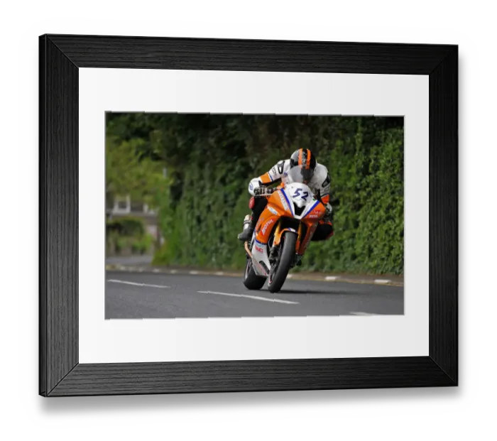 Framed Print : David Hewson (Yamaha) 2014 Supersport TT Framed Print : David Hewson (Yamaha) 2014 Supersport TT