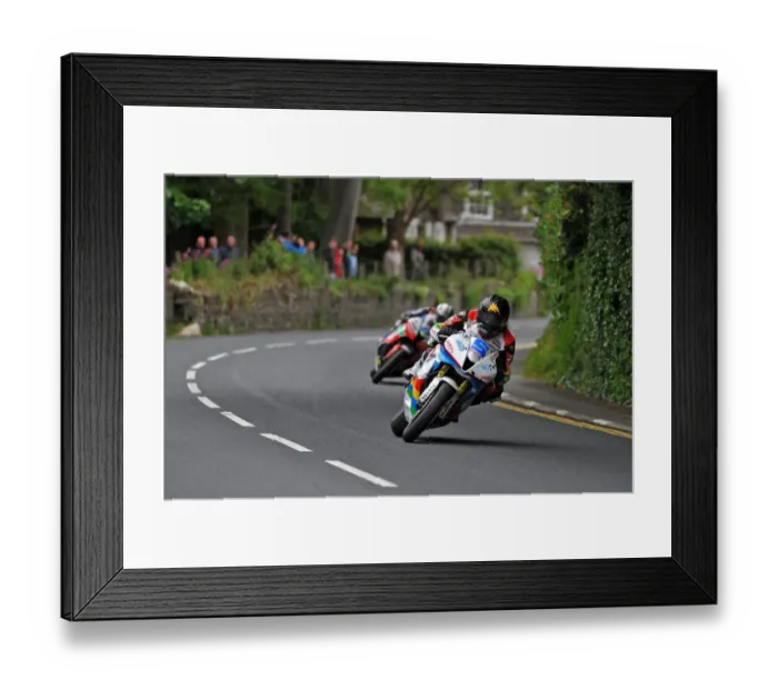 Framed Print : Bruce Anstey (Honda) 2014 Supersport TT