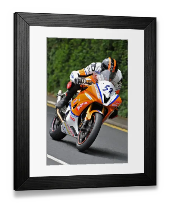 Framed Print : Dave Hewson (Yamaha) 2014 Supersport TT Framed Print : Dave Hewson (Yamaha) 2014 Supersport TT