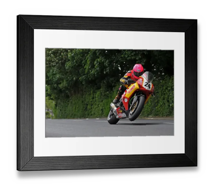 Framed Print : Davy Morgan (Honda) 2014 Senior TT Framed Print : Davy Morgan (Honda) 2014 Senior TT