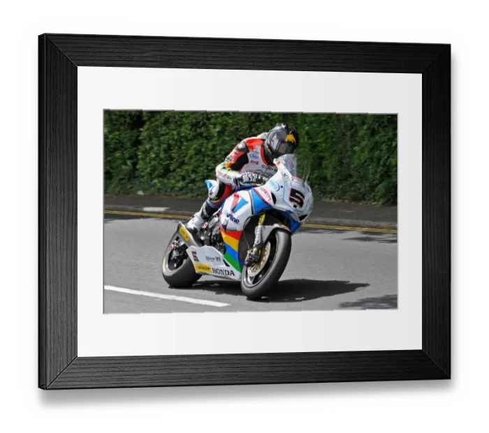 Framed Print : Bruce Anstey (Honda) 2014 Senior TT Framed Print : Bruce Anstey (Honda) 2014 Senior TT