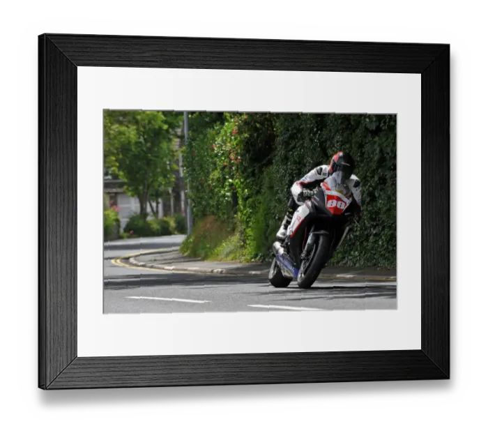 Framed Print : Rafael Paschoalin (Honda) 2014 Senior TT Framed Print : Rafael Paschoalin (Honda) 2014 Senior TT