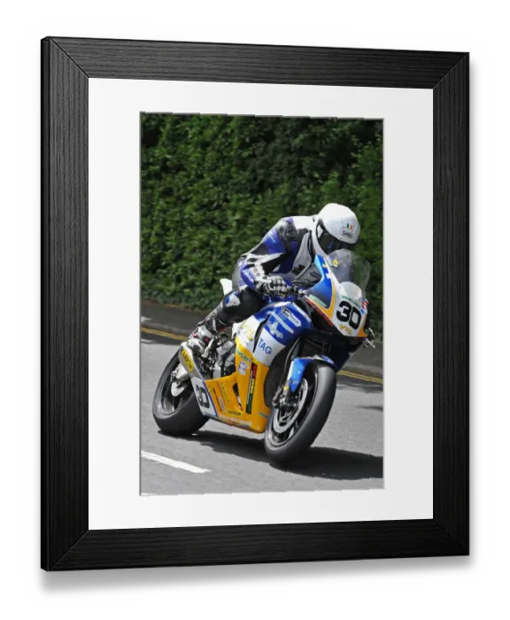 Framed Print : Derek Sheils (Kawasaki) 2014 Senior TT Framed Print : Derek Sheils (Kawasaki) 2014 Senior TT