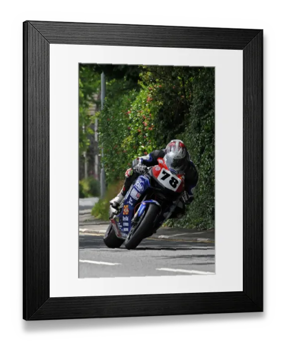 Framed Print : Bill Callister (Honda) 2014 Senior TT Framed Print : Bill Callister (Honda) 2014 Senior TT