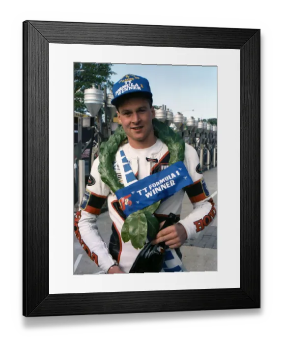 Framed Print : Steve Hislop after winning the 1989 Formula One TT Framed Print : Steve Hislop after winning the 1989 Formula One TT