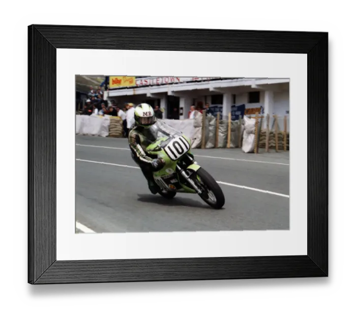 Framed Print : Merv Brookes (Ducati) 1989 Formula One TT
