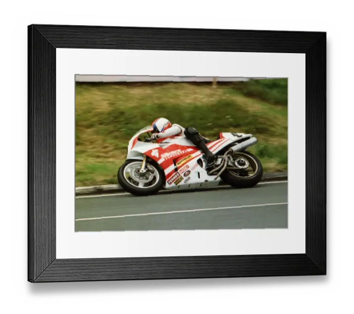 Framed Print : Steve Hislop (Honda) 1989 Formula One TT Framed Print : Steve Hislop (Honda) 1989 Formula One TT