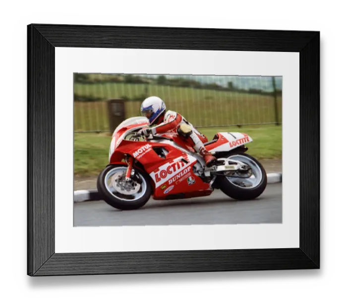 Framed Print : Nick Jefferies (Yamaha) 1989 Formula One TT Framed Print : Nick Jefferies (Yamaha) 1989 Formula One TT