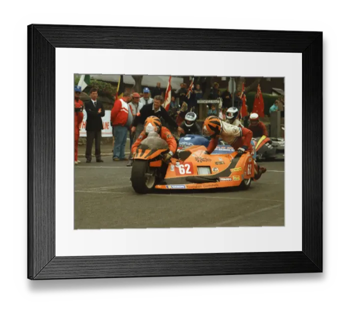 Framed Print : Roy Hanks & Malcolm Lucas (NRTH 350) 1989 Sidecar TT Framed Print : Roy Hanks & Malcolm Lucas (NRTH 350) 1989 Sidecar TT