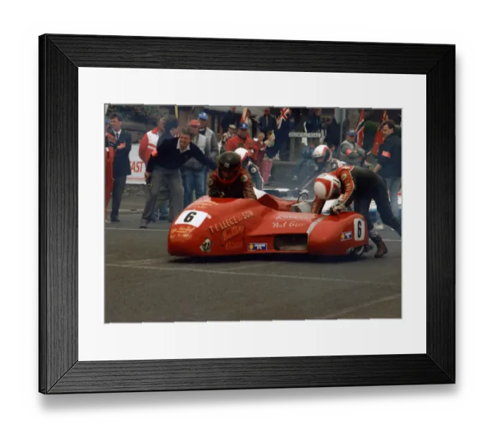 Framed Print : Artie Oates & Edda Oates (Yamaha) 1989 Sidecar TT Framed Print : Artie Oates & Edda Oates (Yamaha) 1989 Sidecar TT