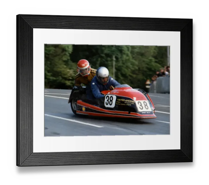 Framed Print : Bill Copson & Cyril Burgess (Ireson) 1989 Sidecar TT Framed Print : Bill Copson & Cyril Burgess (Ireson) 1989 Sidecar TT