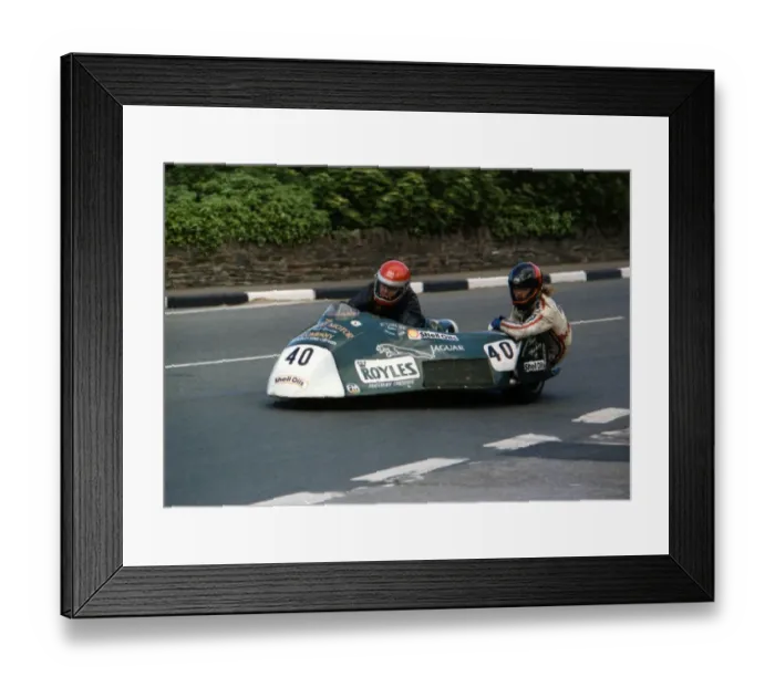 Framed Print : Gerry Flynn & Guy Scott (Yamaha) 1989 Sidecar TT Framed Print : Gerry Flynn & Guy Scott (Yamaha) 1989 Sidecar TT