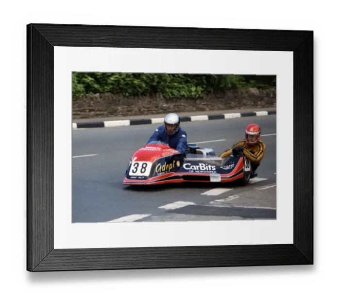 Framed Print : Bill Copson & Cyril Burgess (Ireson) 1989 Sidecar TT Framed Print : Bill Copson & Cyril Burgess (Ireson) 1989 Sidecar TT