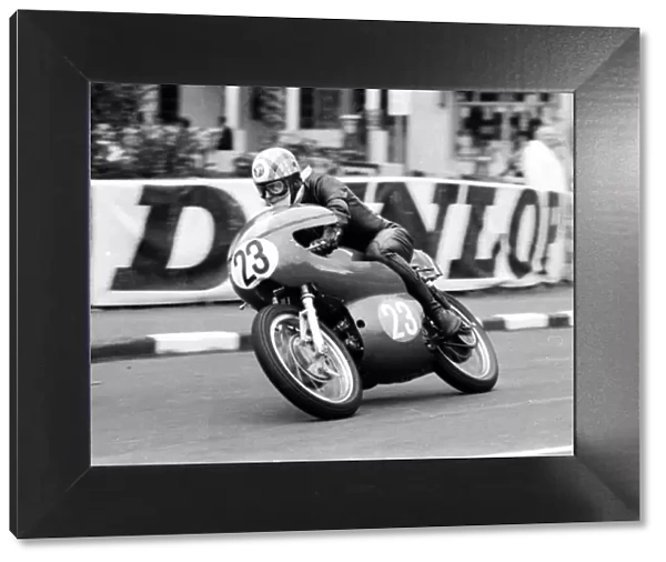 Randall Cowell (Aermacchi) 1966 Junior Manx Grand Prix