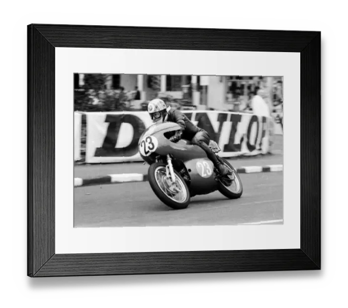 Framed Print : Randall Cowell (Aermacchi) 1966 Junior Manx Grand Prix Framed Print : Randall Cowell (Aermacchi) 1966 Junior Manx Grand Prix