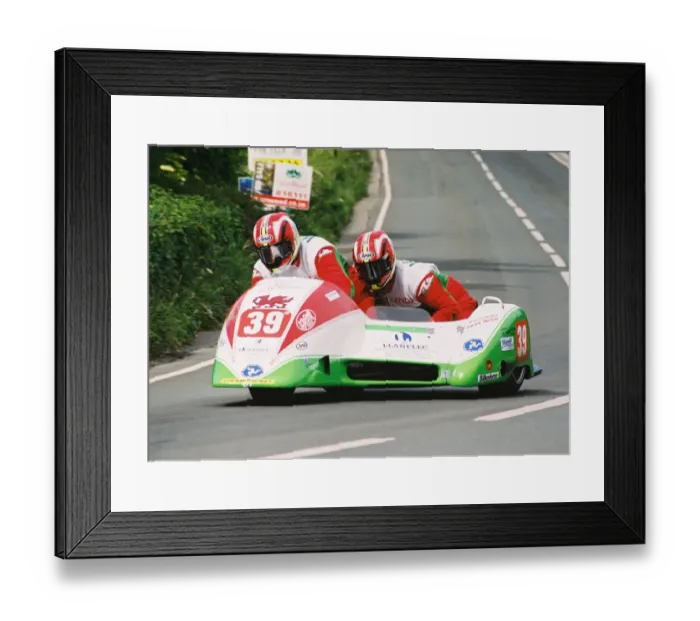 Framed Print : Keith Walters & Andy Webb (Ireson Mistral) 2004 Sidecar TT Framed Print : Keith Walters & Andy Webb (Ireson Mistral) 2004 Sidecar TT