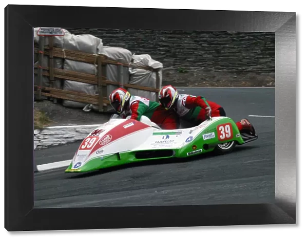 Keith Walters & Andy Webb (Ireson Mistral) 2004 Sidecar TT
