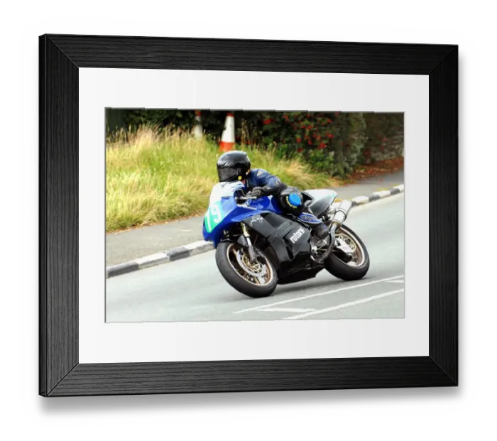 Framed Print : Shelley Pike (Honda) 2010 Ultra Lightweight Manx Grand Prix Framed Print : Shelley Pike (Honda) 2010 Ultra Lightweight Manx Grand Prix