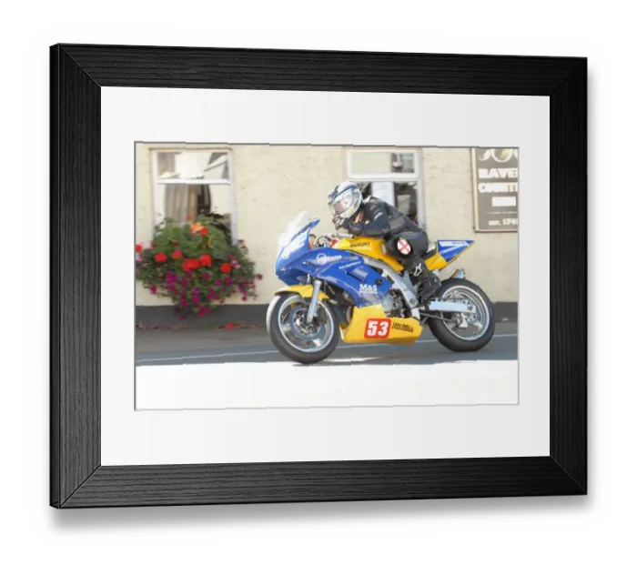 Framed Print : Steven Byrne (Suzuki) 2010 Newcomers Manx Grand Prix Framed Print : Steven Byrne (Suzuki) 2010 Newcomers Manx Grand Prix
