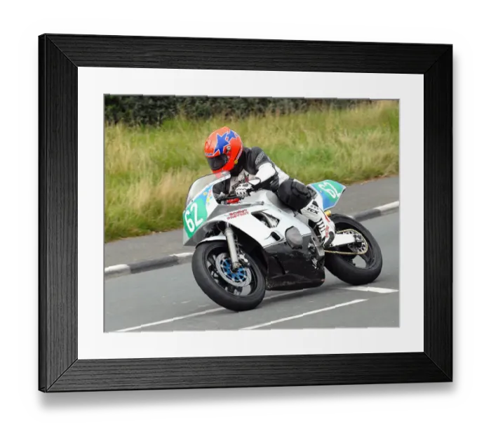 Framed Print : Timmy Turtle (Yamaha) 2010 Ultra Lightweight Manx Grand Prix Framed Print : Timmy Turtle (Yamaha) 2010 Ultra Lightweight Manx Grand Prix