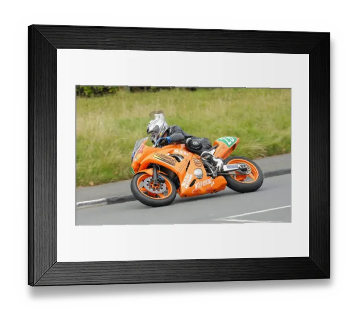 Framed Print : Joe Philips (Suzuki) 2010 Lightweight Manx Grand Prix Framed Print : Joe Philips (Suzuki) 2010 Lightweight Manx Grand Prix